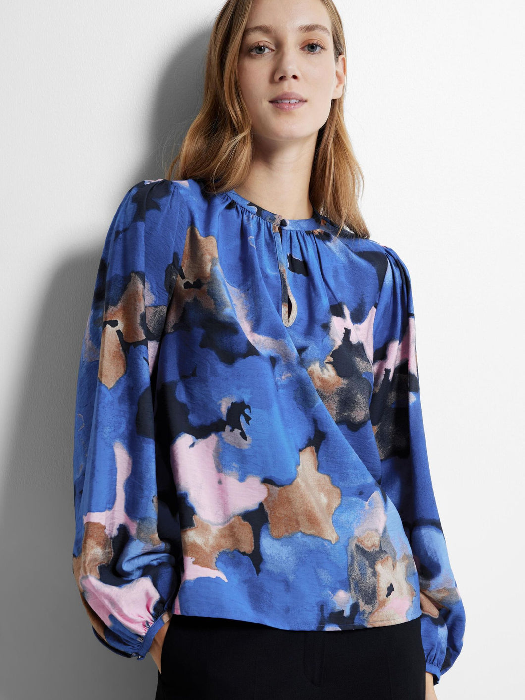 Selected Femme Mariette Abstract print blouse Dark sapphire