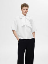 Load image into Gallery viewer, Selected Juno detachable bow shirt White