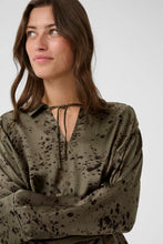 Load image into Gallery viewer, Part Two Sheena matt satin shirt Tarmac Scattered