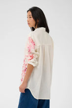 Load image into Gallery viewer, Part Two Aleia placement print shirt Pink Shadow Flower - CW CW