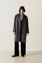 Load image into Gallery viewer, Part Two Catherin Houndstooth tailored coat Small Check