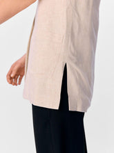 Load image into Gallery viewer, Object Longline linen blend waistcoat Sandshell
