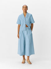 Load image into Gallery viewer, Object Elsie striped wide leg culottes Light Blue Denim