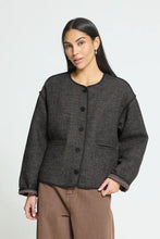 Load image into Gallery viewer, Ichi Frava herringbone jacket with detatchable scarf Black Herringbone