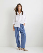 Load image into Gallery viewer, Yerse Flowy tile print trouser Blue
