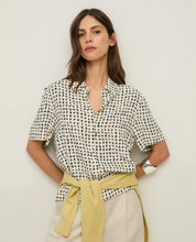 Load image into Gallery viewer, Yerse Graphic print shirt Navy Ivory - CW CW