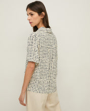 Load image into Gallery viewer, Yerse Graphic print shirt Navy Ivory - CW CW