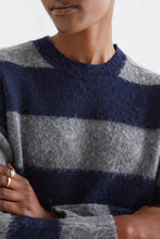 Load image into Gallery viewer, Compañia Fantastica Wide stripe jumper Navy Grey