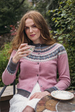 Load image into Gallery viewer, Eribe Alpine short merino cardigan Vintage Pink