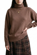 Load image into Gallery viewer, Artlove Aloria pure wool roll neck pullover Brown
