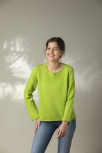 Load image into Gallery viewer, Eribe Corry Merino top Luscious Lime
