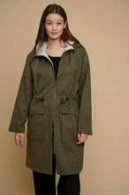 Load image into Gallery viewer, Rino & Pelle Bowie reversible shower mac Olive/Birch