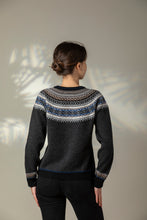 Load image into Gallery viewer, Eribe Alpine short cardigan Pegasus