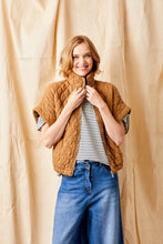 Load image into Gallery viewer, SUZY D Charlston quilted short sleeve jacket - CW CW