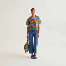 Load image into Gallery viewer, Compañia Fantastica Garden print shirt Blue - CW CW