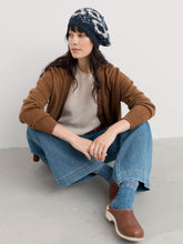Load image into Gallery viewer, Seasalt East view vest Parsnip - CW CW