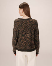 Load image into Gallery viewer, Grace & Mila Santigold printed sweater Leopard