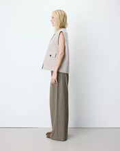 Load image into Gallery viewer, Grace & Mila Adagio tailored gilet Sable