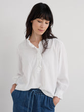 Load image into Gallery viewer, Seasalt Feather star top Salt - CW CW