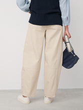 Load image into Gallery viewer, Seasalt Gwenver cotton barrel jeans Limestone