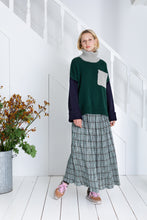 Load image into Gallery viewer, Bonté Harvey colour block jumper Fir