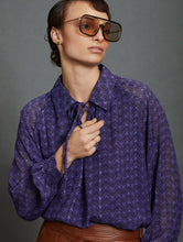 Load image into Gallery viewer, Skatïe Zig Zag foil printed blouse Purple Gold