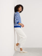 Load image into Gallery viewer, Seasalt Nessa sweatshirt Scallion Chalk Bright Marine