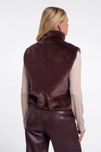 Load image into Gallery viewer, Rino & Pelle Nikki faux fur zip detail waistcoat Chocolate bean