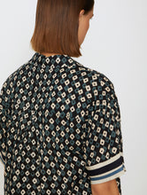 Load image into Gallery viewer, Skatïe Diamond graphic shirt with contrast stripe cuff detail Navy
