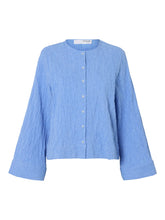 Load image into Gallery viewer, Selected Coria textured shirt Corn flower Blue