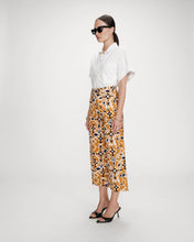 Load image into Gallery viewer, Grace & Mila Varsy print cropped trouser Cognac