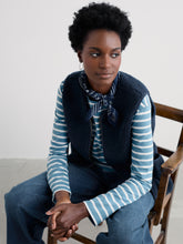 Load image into Gallery viewer, Seasalt Buckthorne fleece gilet Maritime