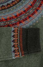 Load image into Gallery viewer, Eribe Alpine merino wool short sweater Braemar