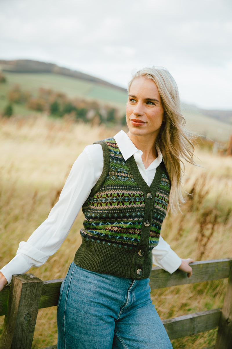 Eribe Kinross lambswool waistcoat Loden – CW CW