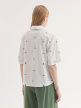 Load image into Gallery viewer, Nice Tings Flying books print cotton shirt White - CW CW