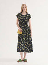 Load image into Gallery viewer, Nice Things Star flower easy dress Navy - CW CW