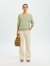 Load image into Gallery viewer, Selected Thea merino wool lightweight V top Lint