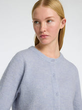 Load image into Gallery viewer, Selected Lulu short sleeved cardigan Cashmere Blue