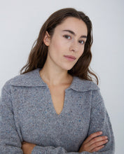 Load image into Gallery viewer, Yerse Polo neck textured yarn sweater Light Grey