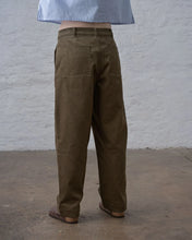 Load image into Gallery viewer, Bibico Margate fine cord trouser Dark Sand