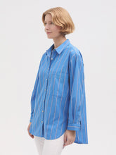 Load image into Gallery viewer, Nice Things Striped poplin shirt Medium Blue