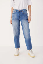 Load image into Gallery viewer, Part Two Hela jean Light Blue Denim