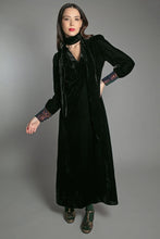 Load image into Gallery viewer, Nooki Maeve velvet dress with sequin cuffs Black
