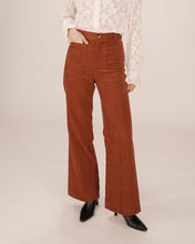 Load image into Gallery viewer, Grace & Mila Samba corduroy patch pocket wide trousers Brick