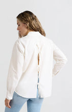 Load image into Gallery viewer, YAYA Bow back detail blouse Blanc