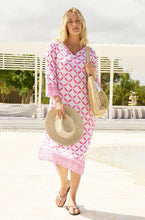 Load image into Gallery viewer, Aspiga Guadalupe Shibori print maxi tunic dress White/Pink

