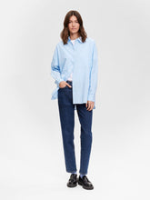 Load image into Gallery viewer, Selected Femme Sanni L/S striped shirt blue
