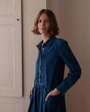 Load image into Gallery viewer, Bibico Jack textured denim shirt dress Indigo