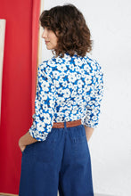 Load image into Gallery viewer, Seasalt Larissa shirt in Mallow flower cargo - CW CW
