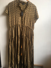Load image into Gallery viewer, Black Colour Luna Mae print dress in wild Gold
